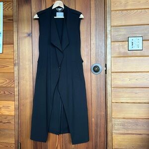 NWOT Soia & Kyo Long Line Flowy Crepe Vest